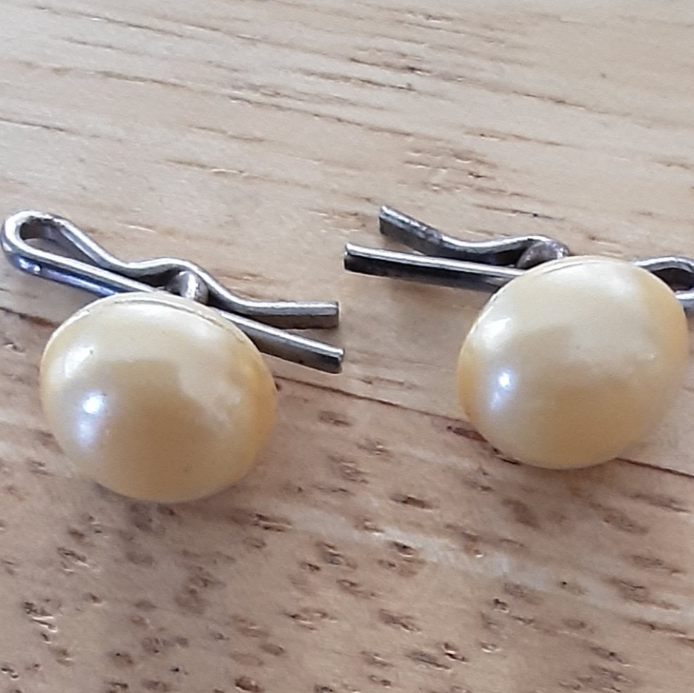 VINTAGE ROUND PEARLIZED CUFF LINKS